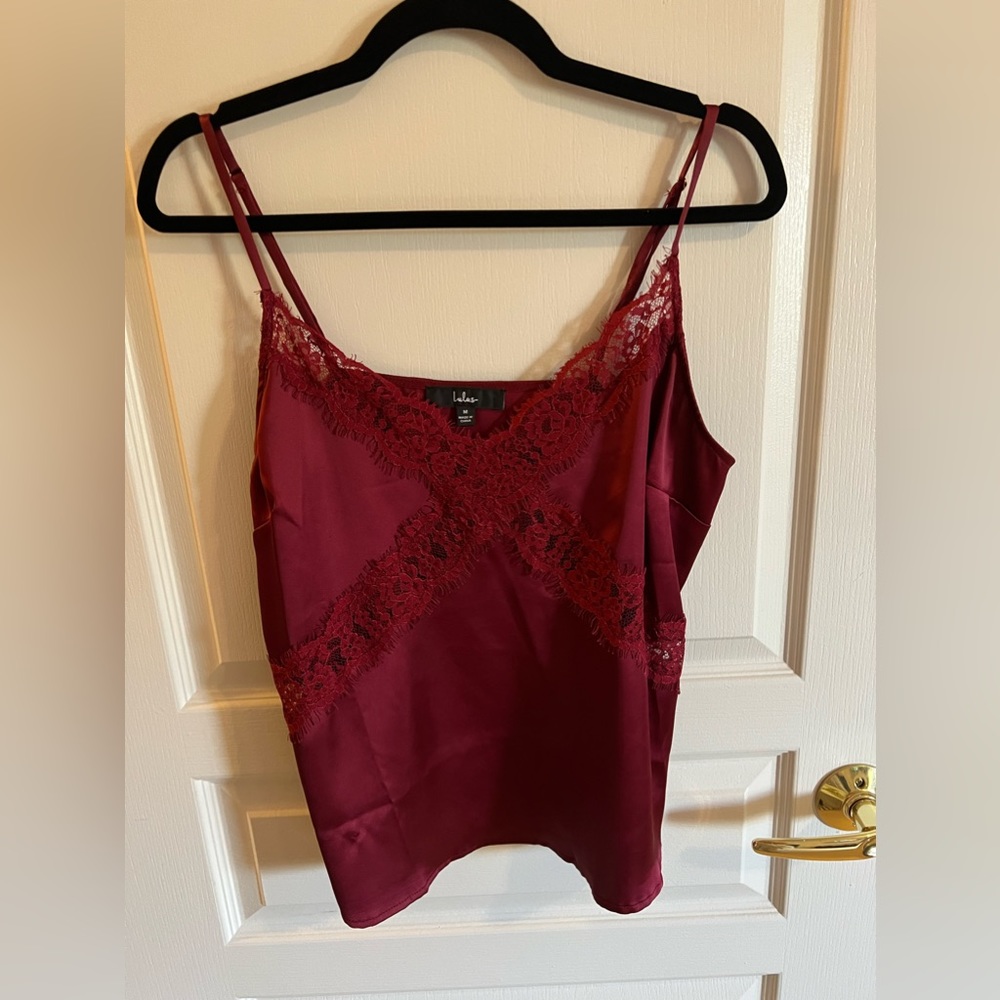 Red tank top - Lulu’s - Size medium